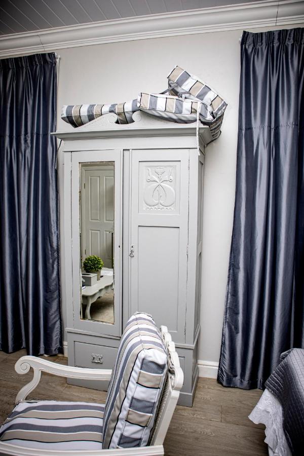 French Karoo Guesthouse Beaufort Wes Buitenkant foto