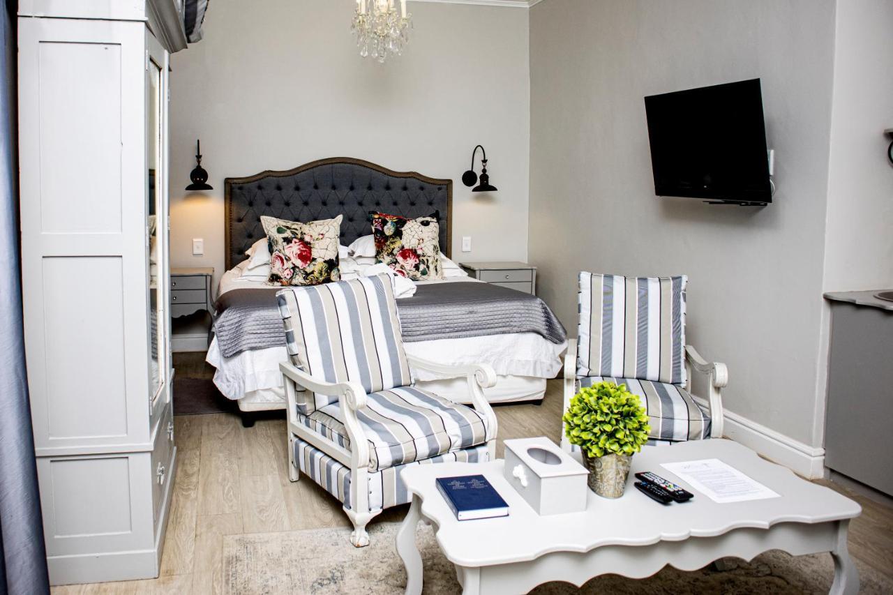 French Karoo Guesthouse Beaufort Wes Buitenkant foto