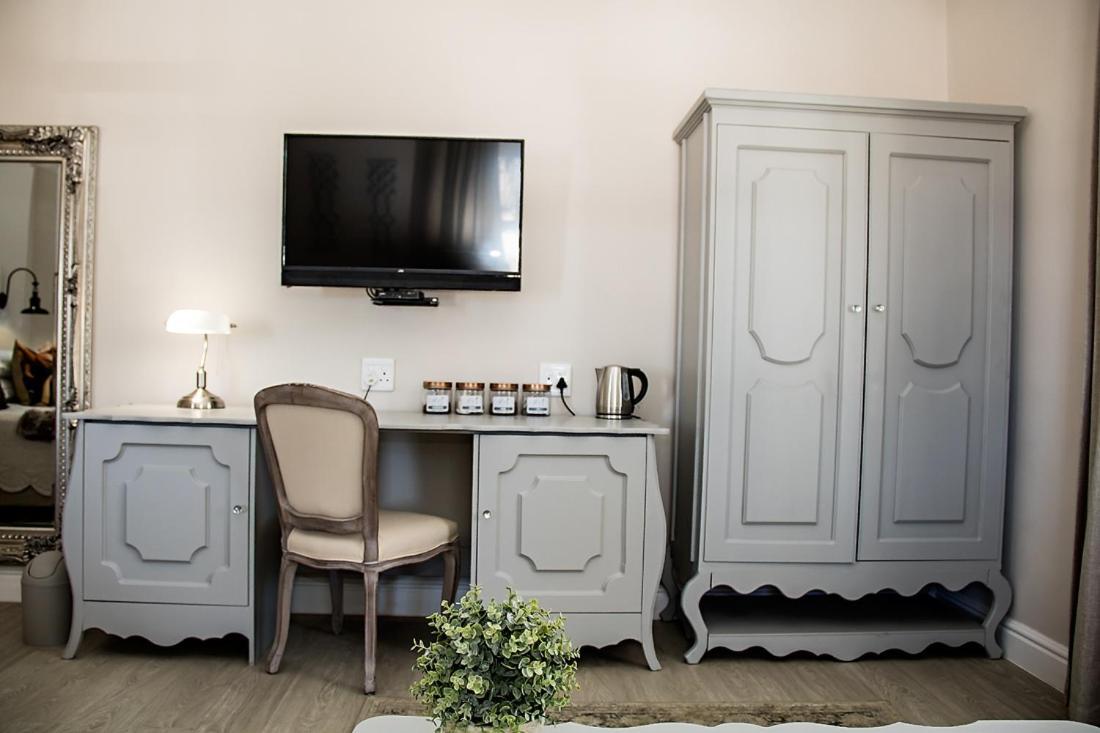 French Karoo Guesthouse Beaufort Wes Buitenkant foto