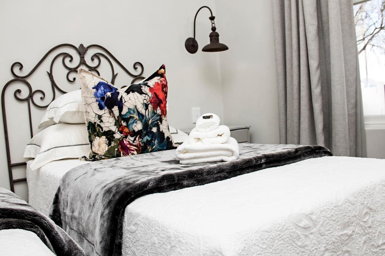French Karoo Guesthouse Beaufort Wes Buitenkant foto
