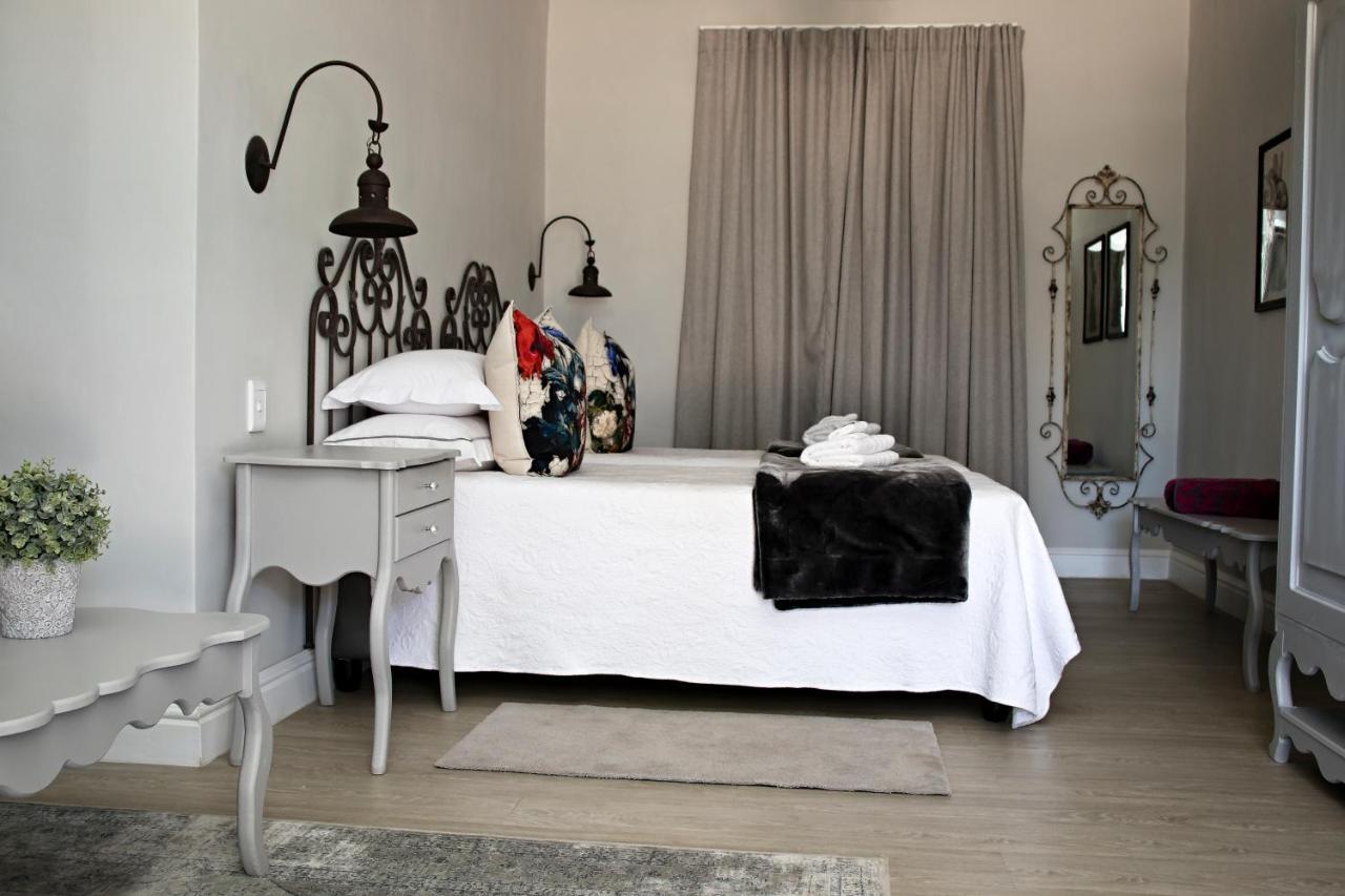 French Karoo Guesthouse Beaufort Wes Buitenkant foto