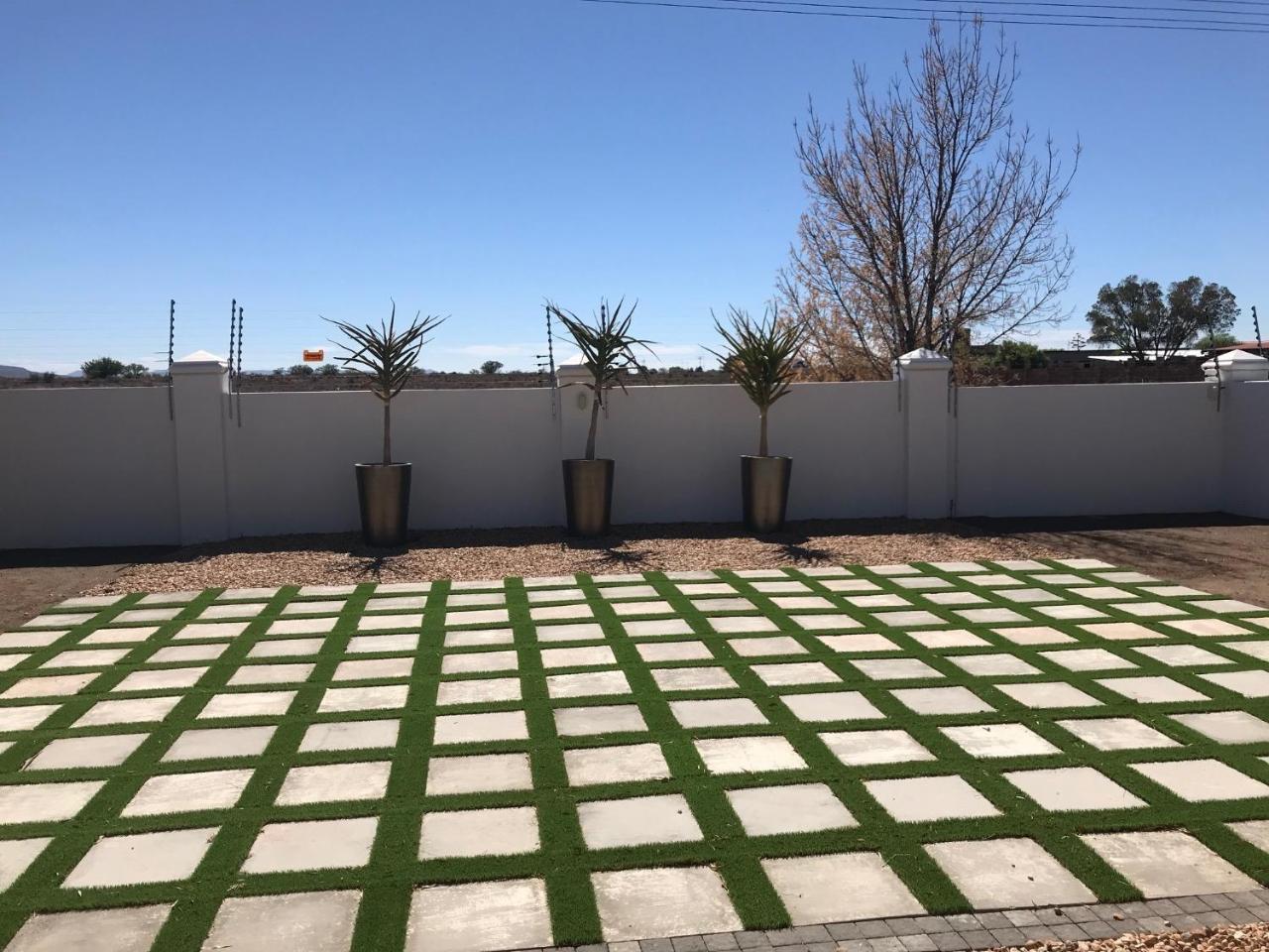 French Karoo Guesthouse Beaufort Wes Buitenkant foto